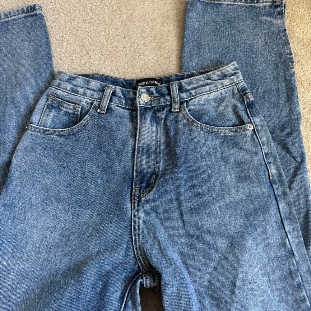 Vintage Wash Pretty Little Thing Split Hem Jeans - Picture 2 of 8
